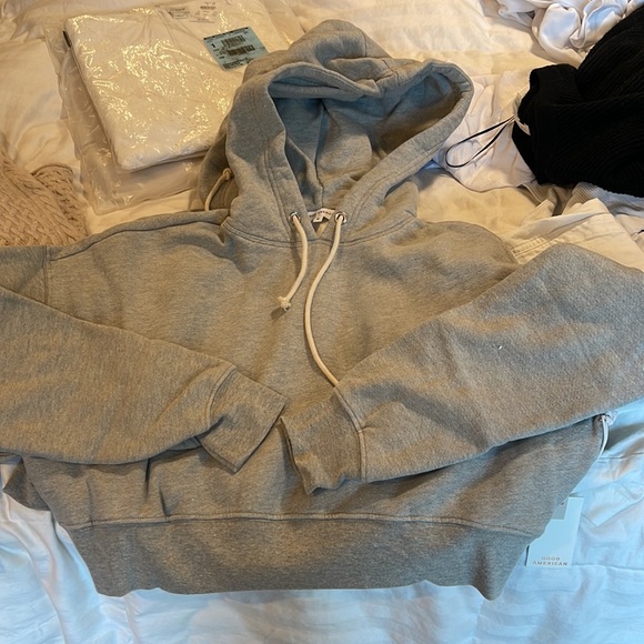 Good American cropped hoodie size 2 heather grey - Picture 4 of 9